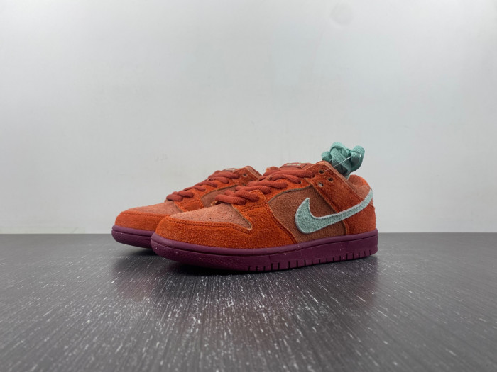 nike sb dunk low mystic red rosewood dv5429-601