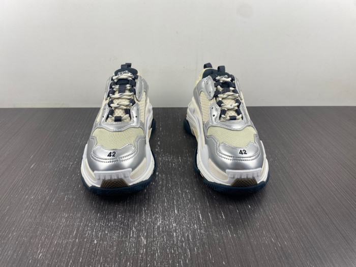 Ba*len*cia*ga triple s sneaker 80000138