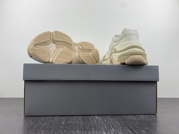 Ba*len*cia*ga triple s sneaker 80000135