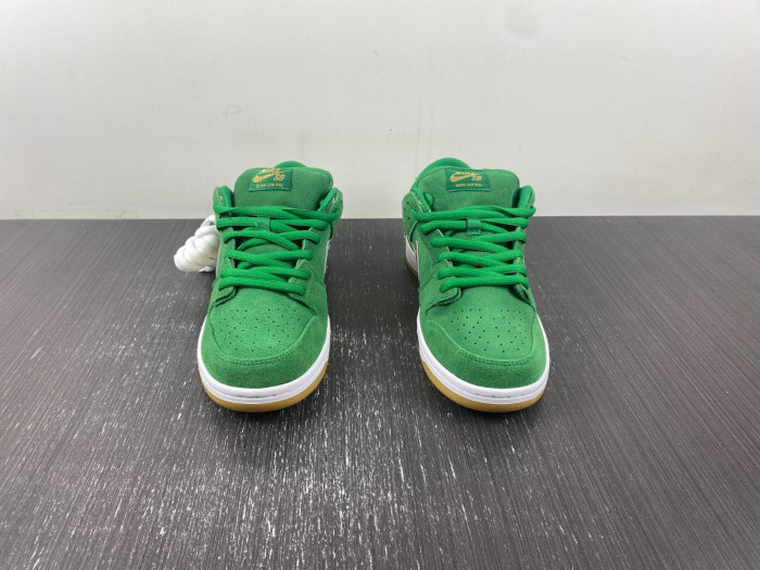 nike sb dunk low pro st. patrick