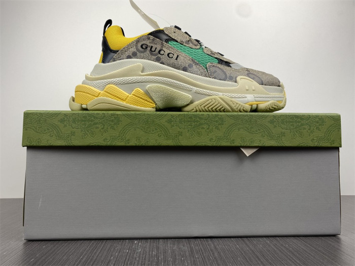 Ba*len*cia*ga triple s sneaker 8000039