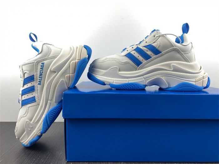 Ba*len*cia*ga triple s sneaker 8000020