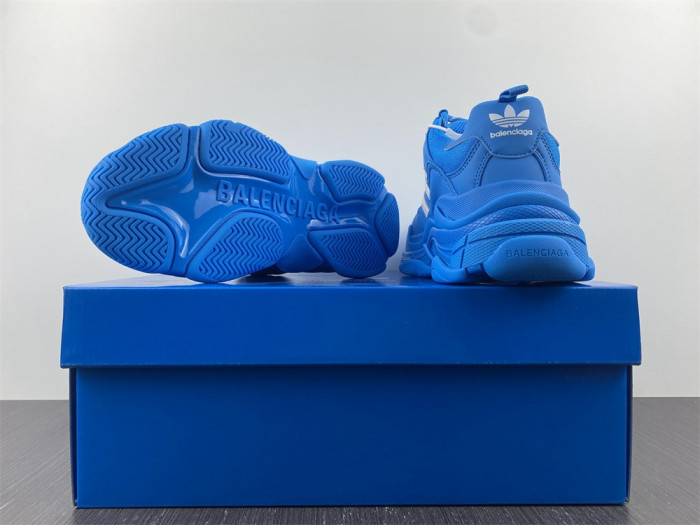 Ba*len*cia*ga triple s sneaker 8000025