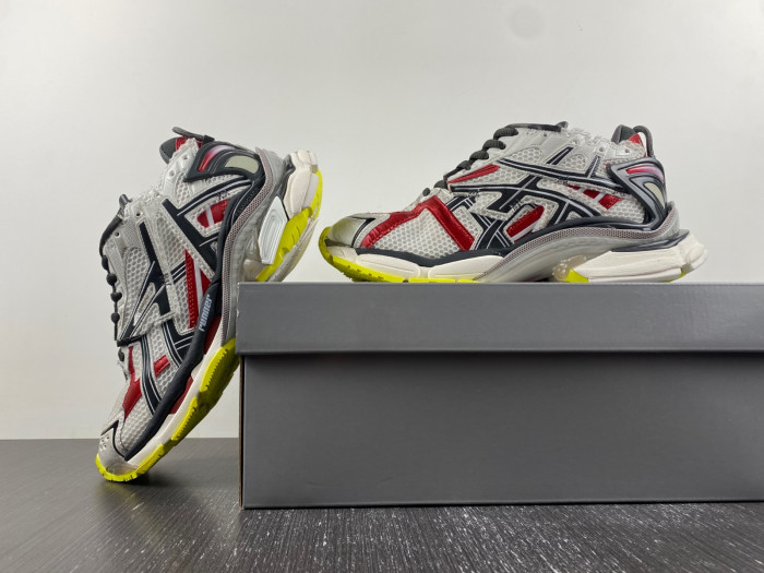 Ba*len*cia*ga runner sneaker