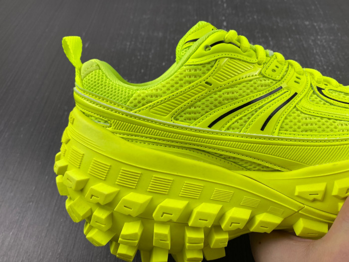 Ba*len*cia*ga defender sneaker