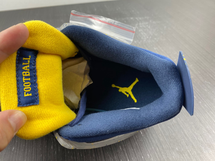 air jordan 4 retro michigan (pe) aj4 1036660