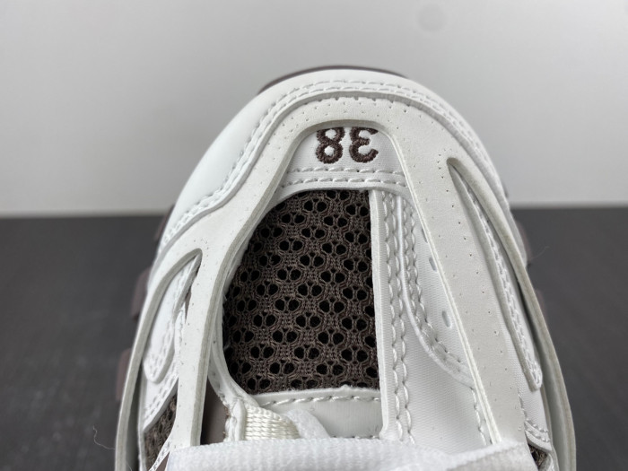 Ba*len*cia*ga track 8000063