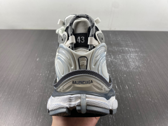 Ba*len*cia*ga runner sneaker