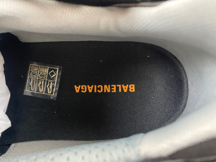 Ba*len*cia*ga runner sneaker