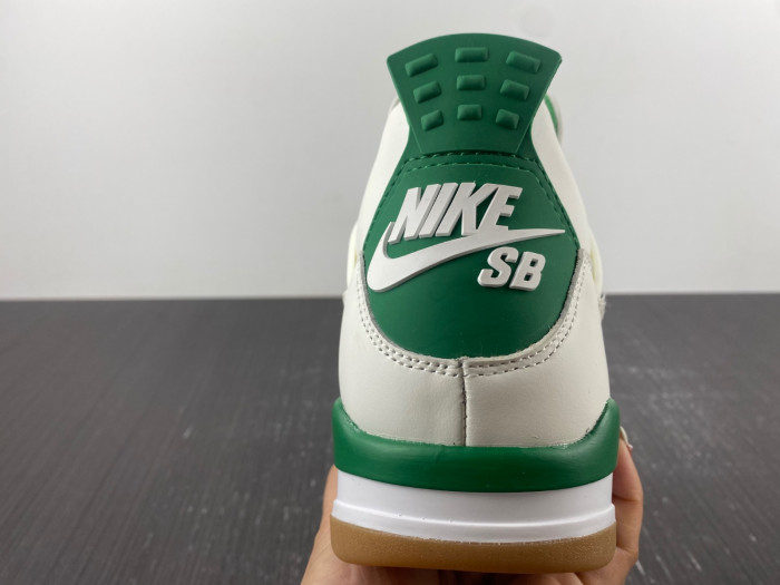 nike sb x air jordan 4 “pine green” dr5415-103