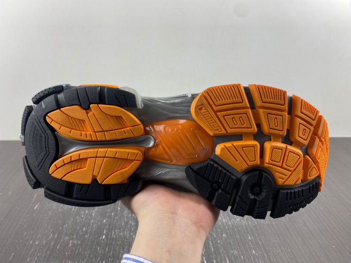 Ba*len*cia*ga runner sneaker