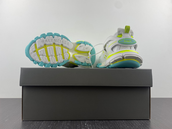 Ba*len*cia*ga track 8000051