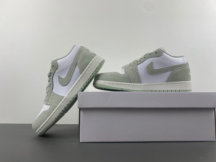 air jordan 1 low "light green" fn5214-131