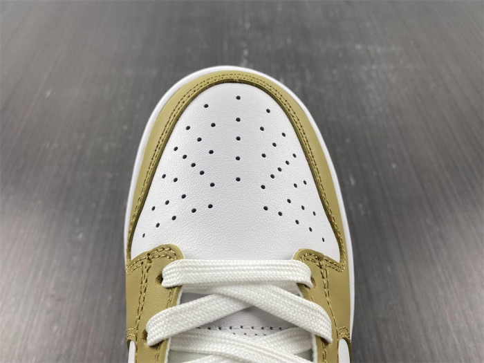 nike dunk low essential paisley pack barley dh4401-104