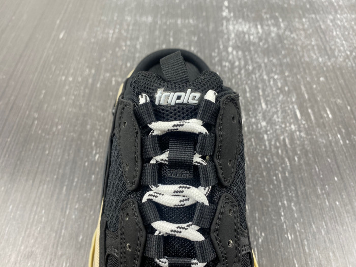 Ba*len*cia*ga triple s sneaker 80000107