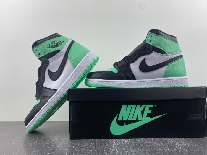 air jordan 1 high og “green glow” dz5485-130