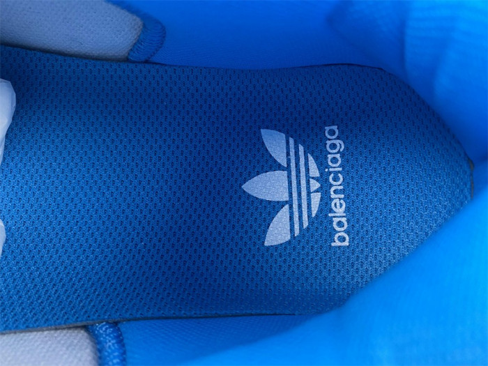 Ba*len*cia*ga triple s sneaker 8000025