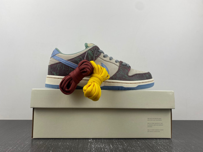 crenshaw skate club x nike sb dunk low fn4193-100