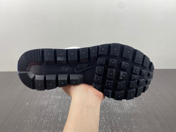 nike sacai x vaporwaffle ns1125