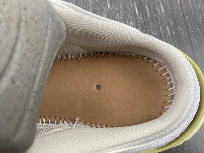 Ba*len*cia*ga triple s sneaker 80000101