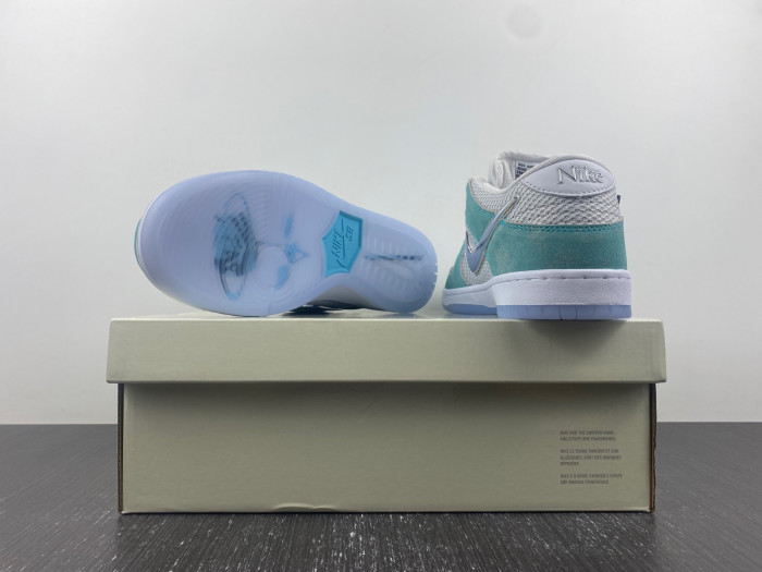 nike dunk sdcai*nike sb low fd2562-400