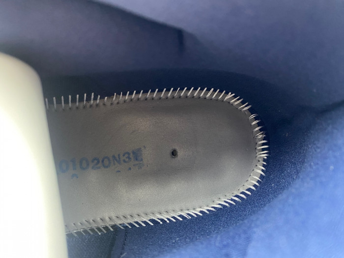 air jordan 11 velvet “midnight navy” ar0715-441