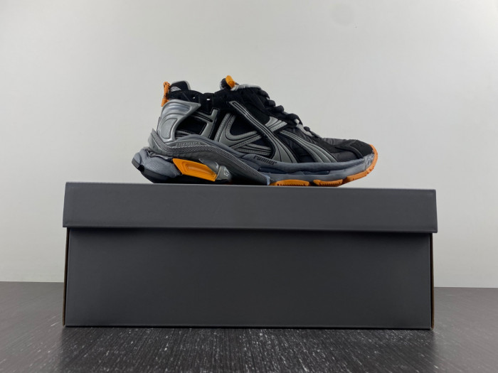 Ba*len*cia*ga runner sneaker