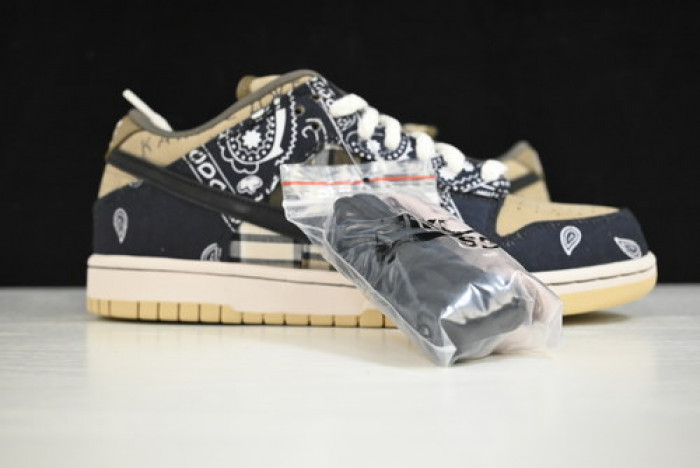 travis scott x nike sb dunk low ct5053-001