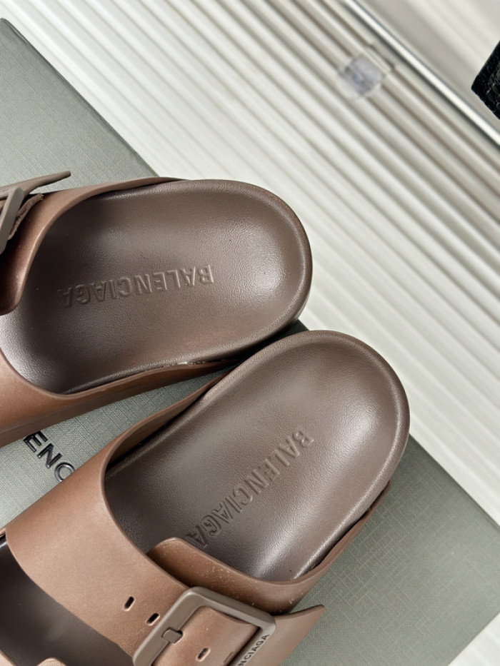 balenciag* sandal bs69