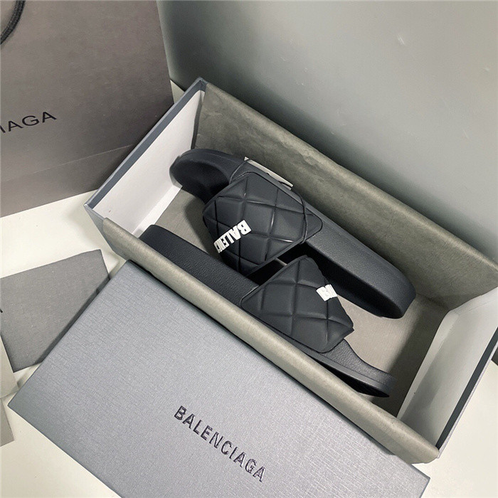 balenciag* sandal bs43
