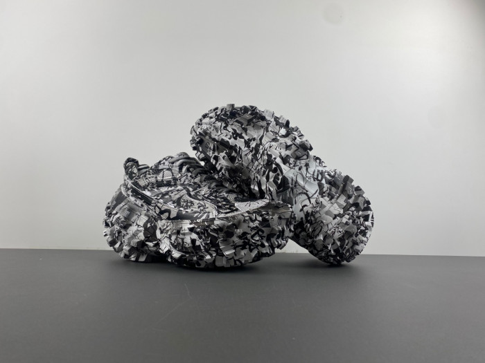 Ba*len*cia*ga defender w2rg1 9010