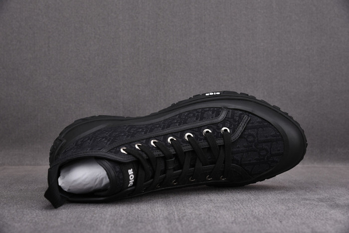 dio* sneakers t0000-035