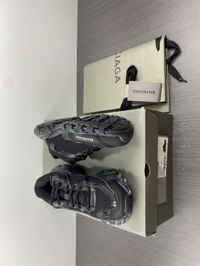 Ba*len*cia*ga track w3rf1 1090