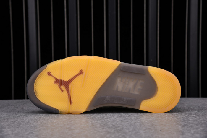 off-w x air jordan 5 sail dh8565-100