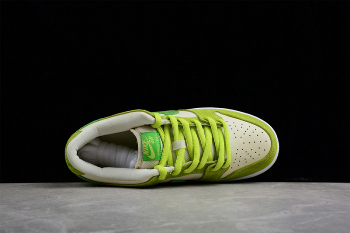 nike sb dunk low “green apple” dm0807-300