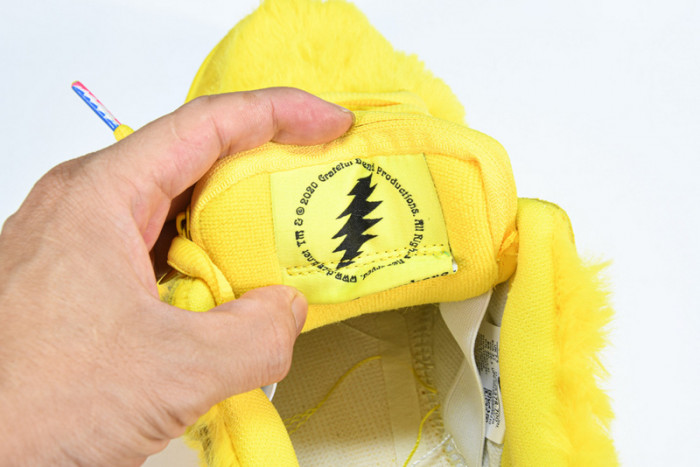 grateful dead x nike sb dunk low“ yellow bear” cj5378-700