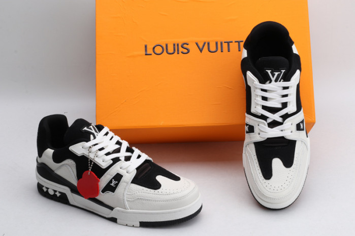 lv snekaers l000055