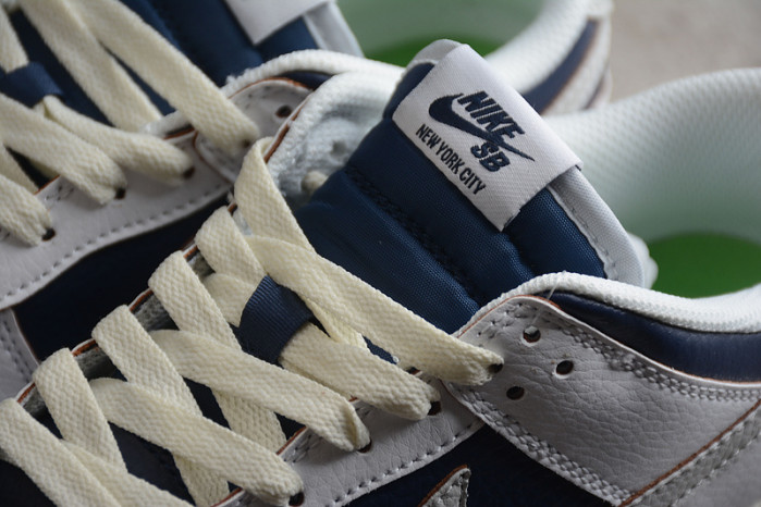 huf x nike sb dunk low “nyc” fd8775-100