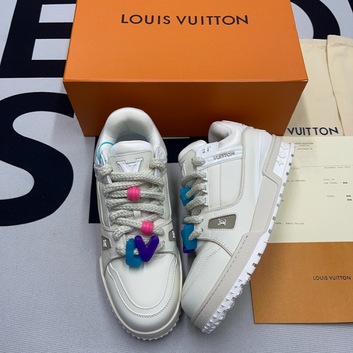 lv snekaers l0000111
