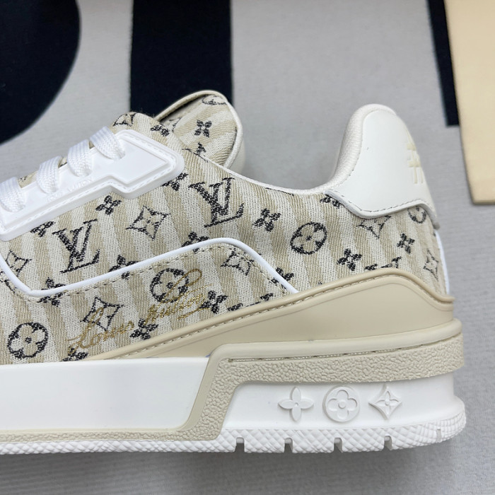 lv snekaers l0000118