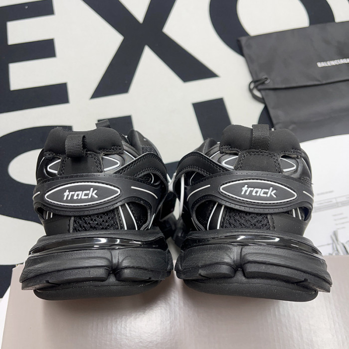 Ba*len*cia*ga track sneaker