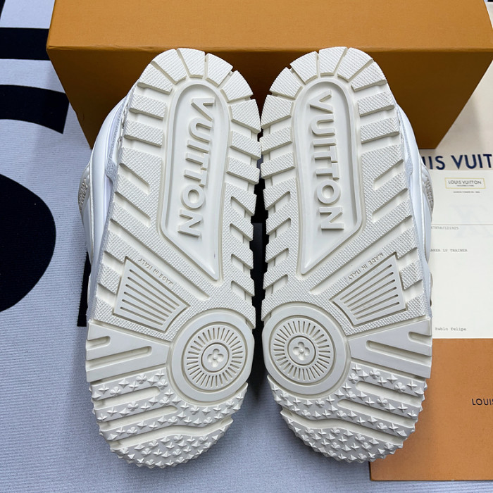 lv snekaers l0000112