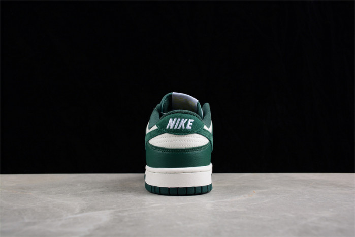 nike dunk low se noble green fd0350-133