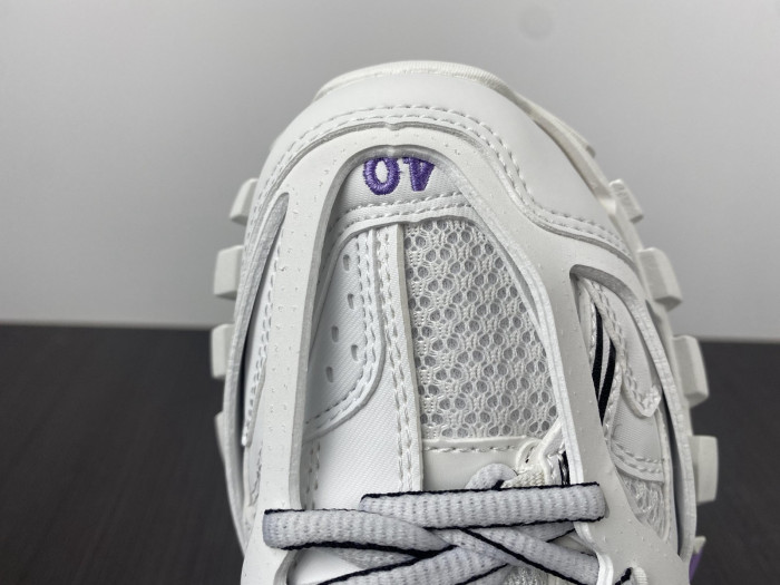 Ba*len*cia*ga track w3gc3 0225