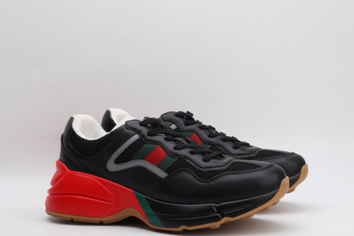 G*u*i* rhyton sneaker