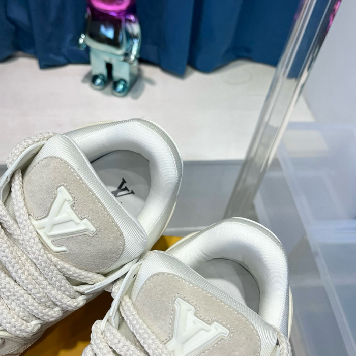 lv snekaers l0000220