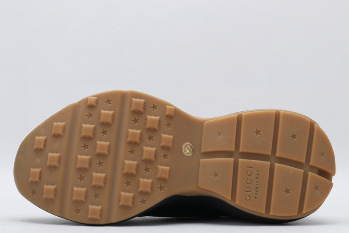 G*u*i* rhyton sneaker