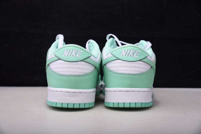 nike dunk low green glow dd1503-105