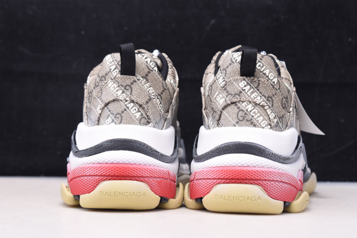g*u*i vintage triple s 576965 dr111112