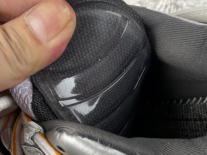 Ba*len*cia*ga track 5000024